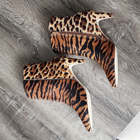 NEW! Matisse Shaker Leather and Rea Calfl Fur Animal Print Booties Boots Size 7 - Picture 7 of 10